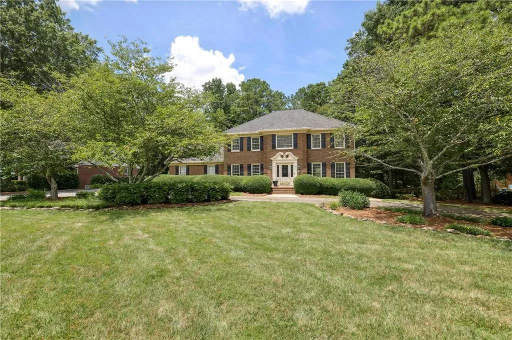 7620 Brigham Drive, Sandy Springs, Georgia 30350, 6 Bedrooms Bedrooms, ,5 BathroomsBathrooms,Residential,Sold,7620 Brigham Drive,7243109