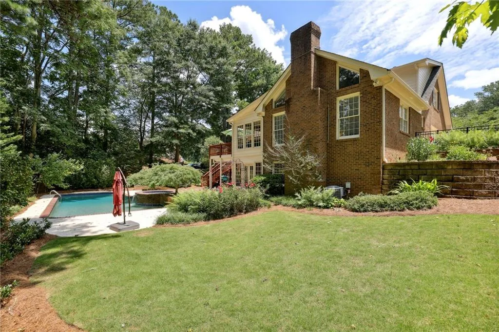 7620 Brigham Drive, Sandy Springs, Georgia 30350, 6 Bedrooms Bedrooms, ,5 BathroomsBathrooms,Residential,Sold,7620 Brigham Drive,7243109