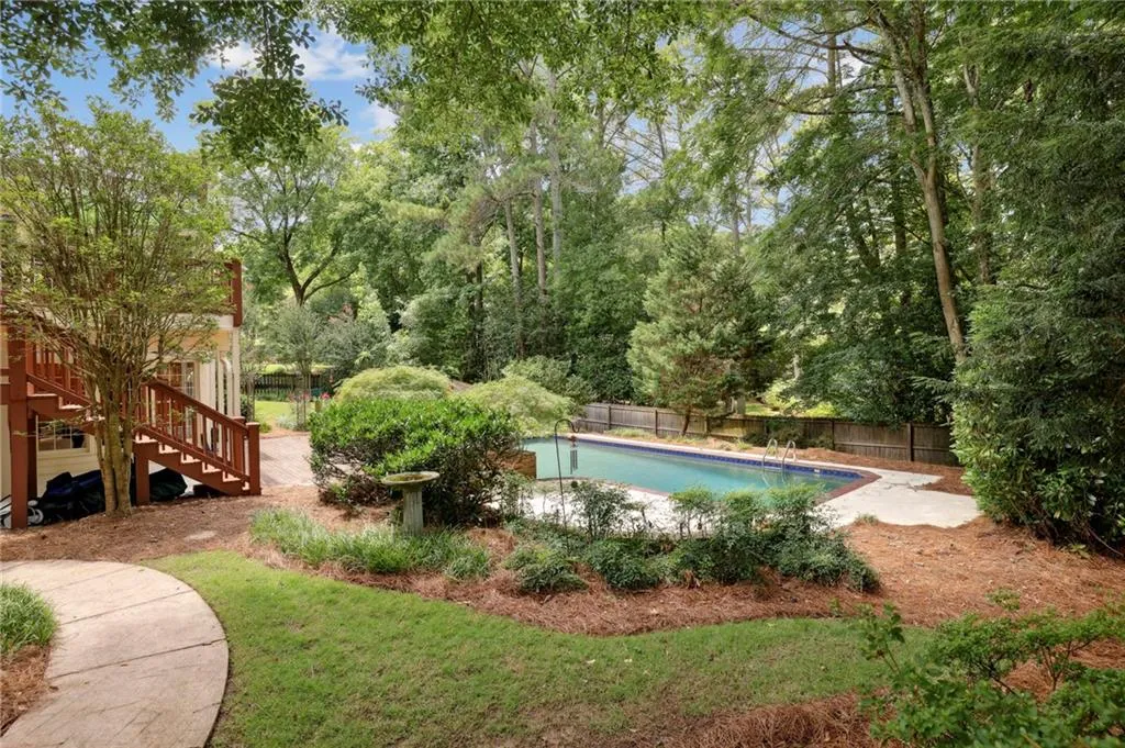 7620 Brigham Drive, Sandy Springs, Georgia 30350, 6 Bedrooms Bedrooms, ,5 BathroomsBathrooms,Residential,Sold,7620 Brigham Drive,7243109