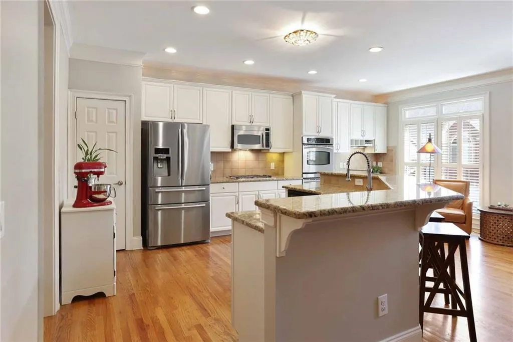 107 Glentown Way, Atlanta, Georgia 30328, 4 Bedrooms Bedrooms, ,3 BathroomsBathrooms,Residential,Sold,107 Glentown Way,6612695
