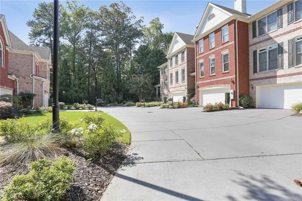 107 Glentown Way, Atlanta, Georgia 30328, 4 Bedrooms Bedrooms, ,3 BathroomsBathrooms,Residential,Sold,107 Glentown Way,6612695