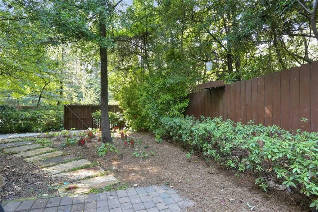 107 Glentown Way, Atlanta, Georgia 30328, 4 Bedrooms Bedrooms, ,3 BathroomsBathrooms,Residential,Sold,107 Glentown Way,6612695