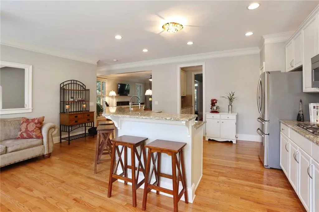107 Glentown Way, Atlanta, Georgia 30328, 4 Bedrooms Bedrooms, ,3 BathroomsBathrooms,Residential,Sold,107 Glentown Way,6612695
