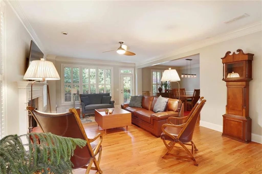 107 Glentown Way, Atlanta, Georgia 30328, 4 Bedrooms Bedrooms, ,3 BathroomsBathrooms,Residential,Sold,107 Glentown Way,6612695