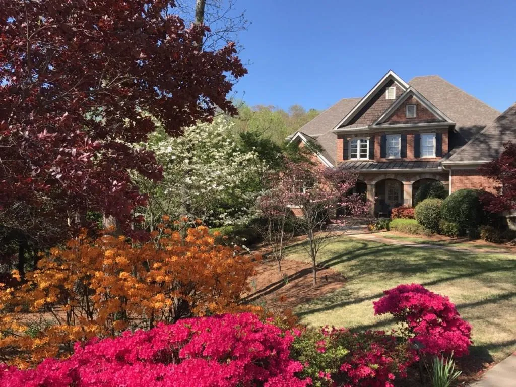 4915 Spruce Bluff Drive, Sandy Springs, Georgia 30350, 7 Bedrooms Bedrooms, ,5 BathroomsBathrooms,Residential,Sold,4915 Spruce Bluff Drive,6784869