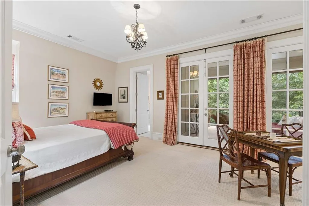 39 W Wesley Road Nw Unit 1, Atlanta, Georgia 30305, 4 Bedrooms Bedrooms, 0 ,5 BathroomsBathrooms,Residential,For Sale,39 W Wesley Road Nw Unit 1,7811264