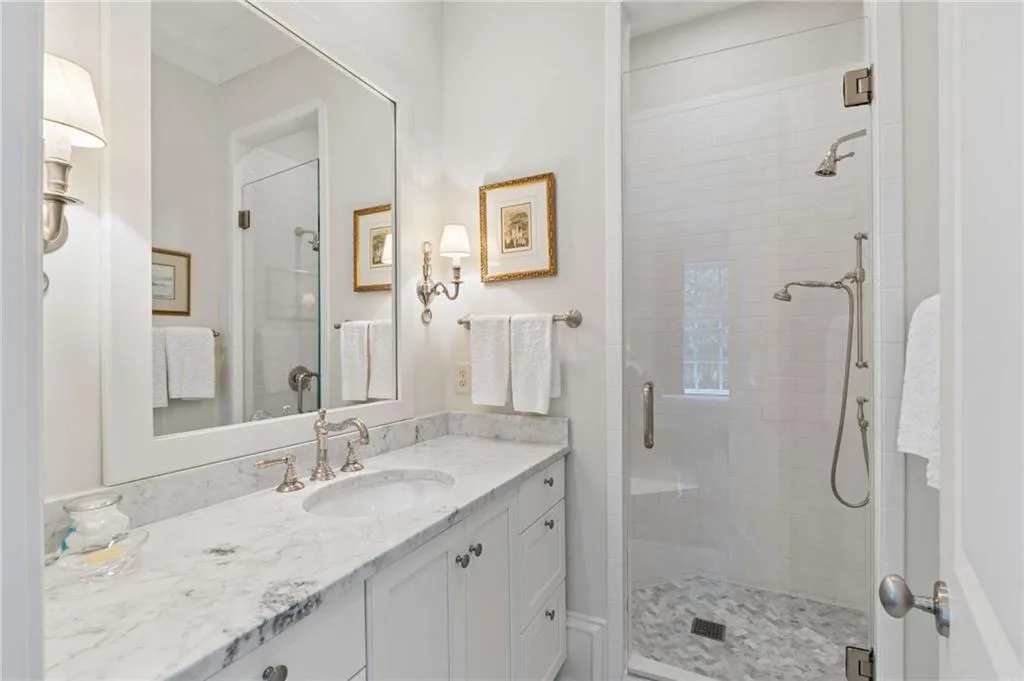 39 W Wesley Road Nw Unit 1, Atlanta, Georgia 30305, 4 Bedrooms Bedrooms, 0 ,5 BathroomsBathrooms,Residential,For Sale,39 W Wesley Road Nw Unit 1,7811264
