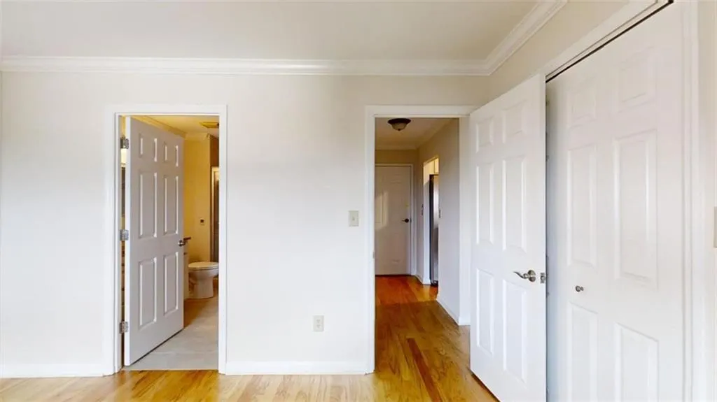300 Johnson Ferry Road Ne Unit A1012, Sandy Springs, Georgia 30328, 1 Bedroom Bedrooms, ,1 BathroomBathrooms,Residential,Sold,300 Johnson Ferry Road Ne Unit A1012,7416391