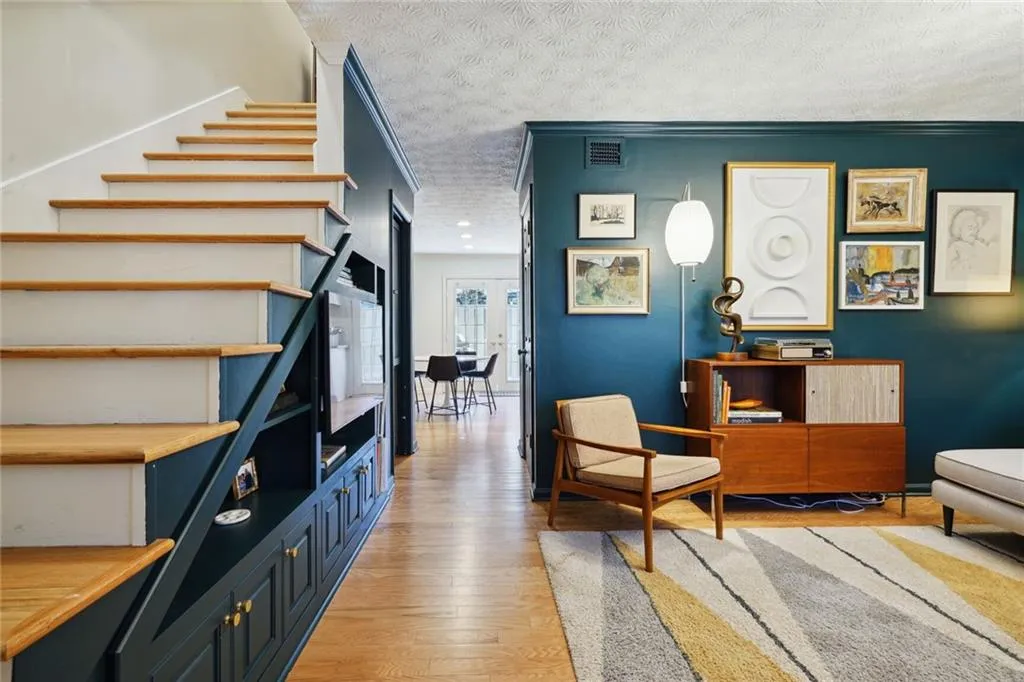 5 Arpege Way NW, Atlanta, Georgia 30327, 2 Bedrooms Bedrooms, ,2 BathroomsBathrooms,Residential,Sold,5 Arpege Way NW,7350742