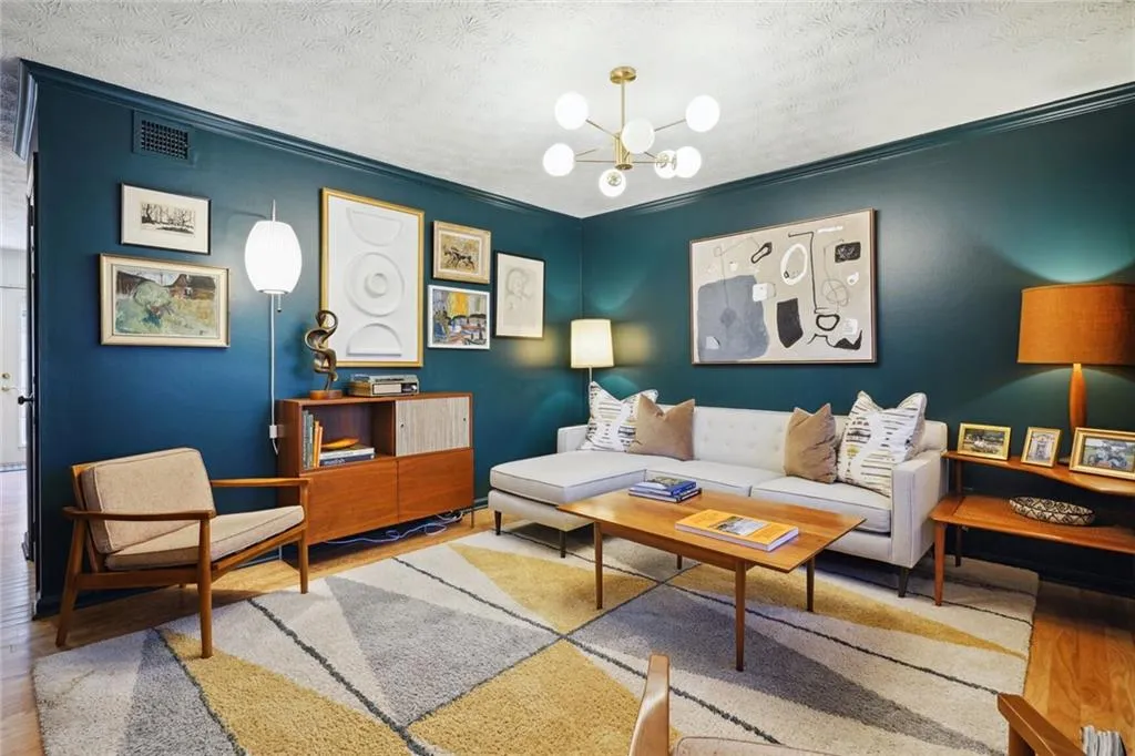 5 Arpege Way NW, Atlanta, Georgia 30327, 2 Bedrooms Bedrooms, ,2 BathroomsBathrooms,Residential,Sold,5 Arpege Way NW,7350742