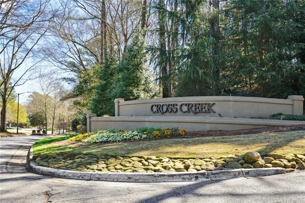 5 Arpege Way NW, Atlanta, Georgia 30327, 2 Bedrooms Bedrooms, ,2 BathroomsBathrooms,Residential,Sold,5 Arpege Way NW,7350742