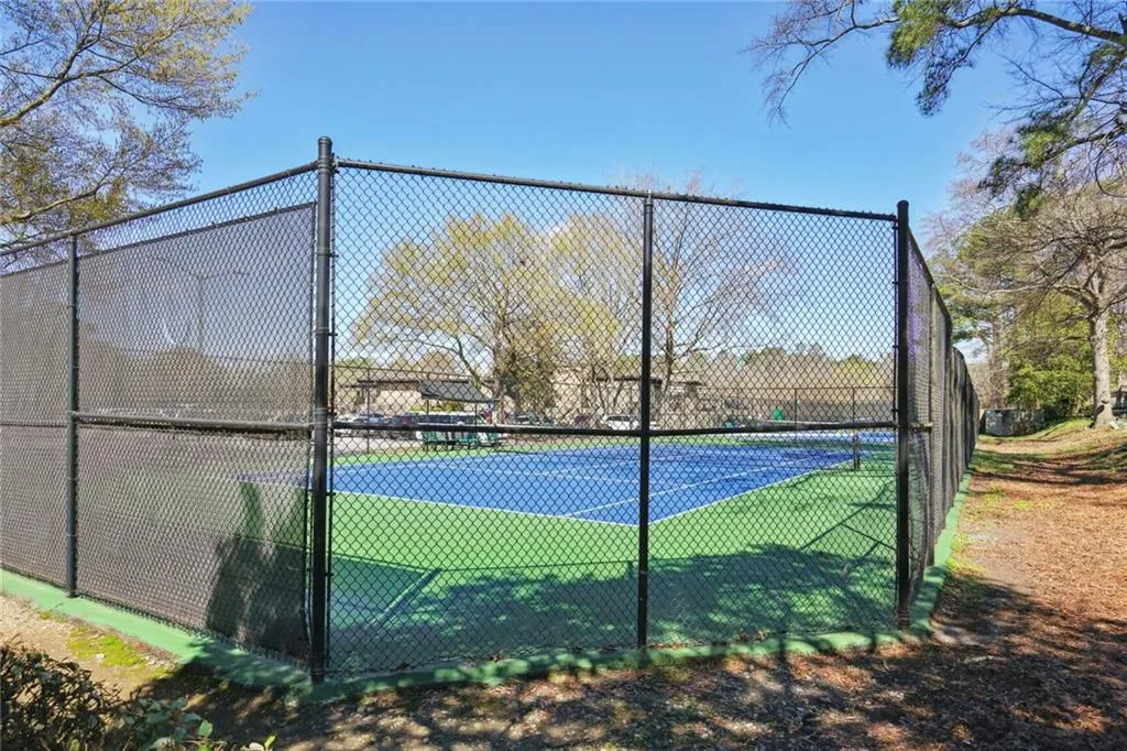 5 Arpege Way NW, Atlanta, Georgia 30327, 2 Bedrooms Bedrooms, ,2 BathroomsBathrooms,Residential,Sold,5 Arpege Way NW,7350742