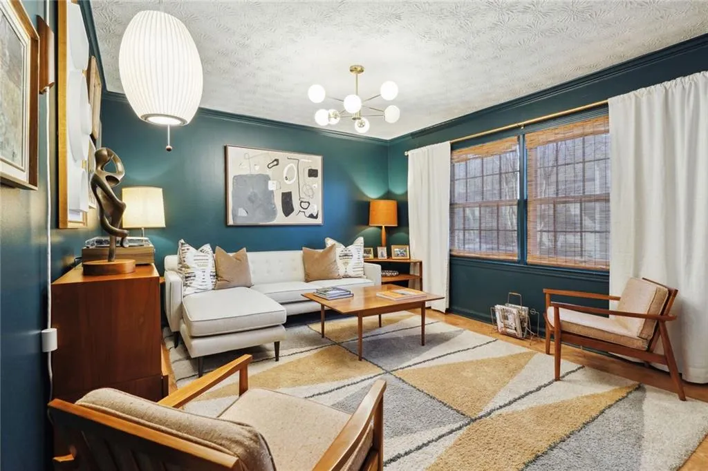 5 Arpege Way NW, Atlanta, Georgia 30327, 2 Bedrooms Bedrooms, ,2 BathroomsBathrooms,Residential,Sold,5 Arpege Way NW,7350742