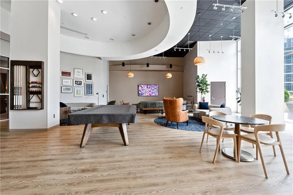 1080 Peachtree Street Ne Unit 2416, Atlanta, Georgia 30309, 1 Bedroom Bedrooms, ,1 BathroomBathrooms,Residential,For Sale,1080 Peachtree Street Ne Unit 2416,7558924