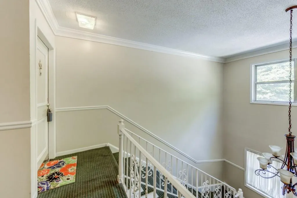 6851 Roswell Road Unit G10, Sandy Springs, Georgia 30328, 1 Bedroom Bedrooms, ,1 BathroomBathrooms,Residential,Sold,6851 Roswell Road Unit G10,6074769