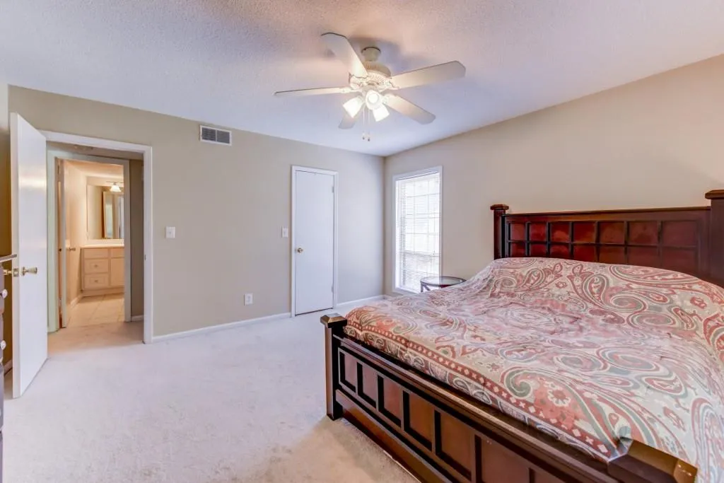 6851 Roswell Road Unit G10, Sandy Springs, Georgia 30328, 1 Bedroom Bedrooms, ,1 BathroomBathrooms,Residential,Sold,6851 Roswell Road Unit G10,6074769