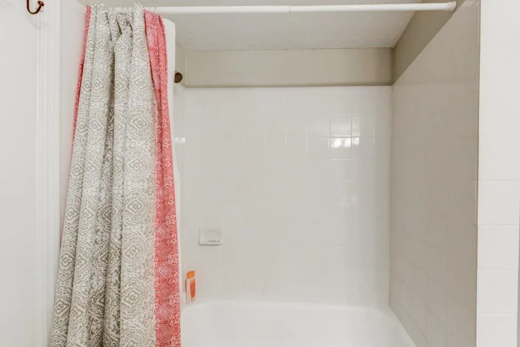 6851 Roswell Road Unit G10, Sandy Springs, Georgia 30328, 1 Bedroom Bedrooms, ,1 BathroomBathrooms,Residential,Sold,6851 Roswell Road Unit G10,6074769