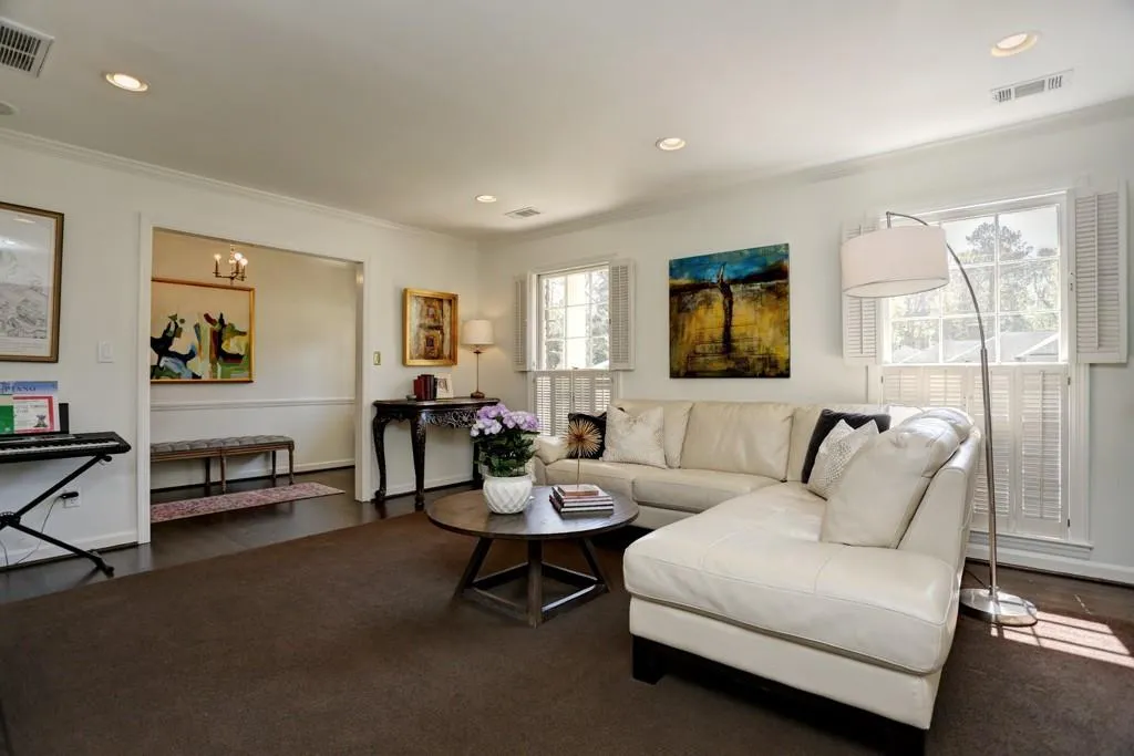 337 Broadland Road Nw, Atlanta, Georgia 30342, 4 Bedrooms Bedrooms, ,4 BathroomsBathrooms,Residential,Sold,337 Broadland Road Nw,5669062
