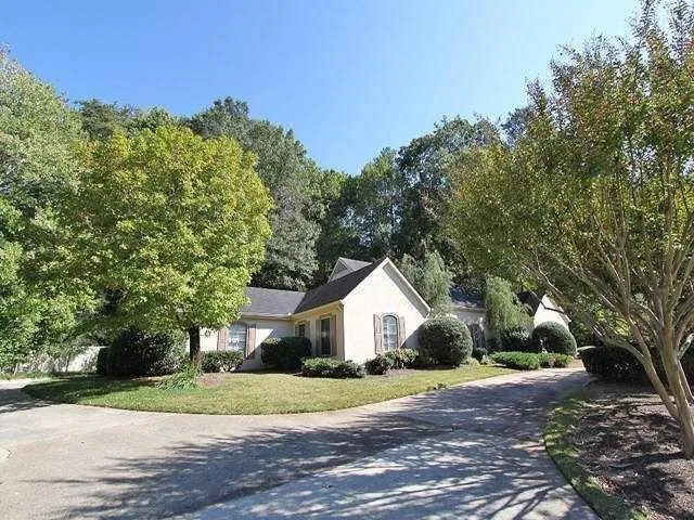 6185 River Chase Circle, Atlanta, Georgia 30328, 4 Bedrooms Bedrooms, ,3 BathroomsBathrooms,Residential,Sold,6185 River Chase Circle,6008437