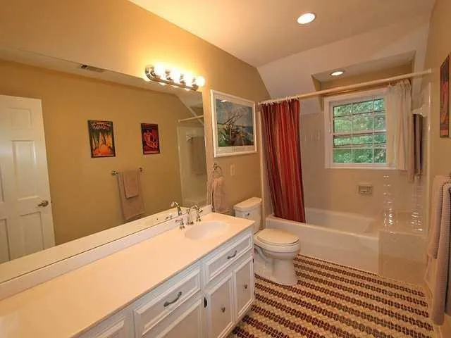6185 River Chase Circle, Atlanta, Georgia 30328, 4 Bedrooms Bedrooms, ,3 BathroomsBathrooms,Residential,Sold,6185 River Chase Circle,6008437