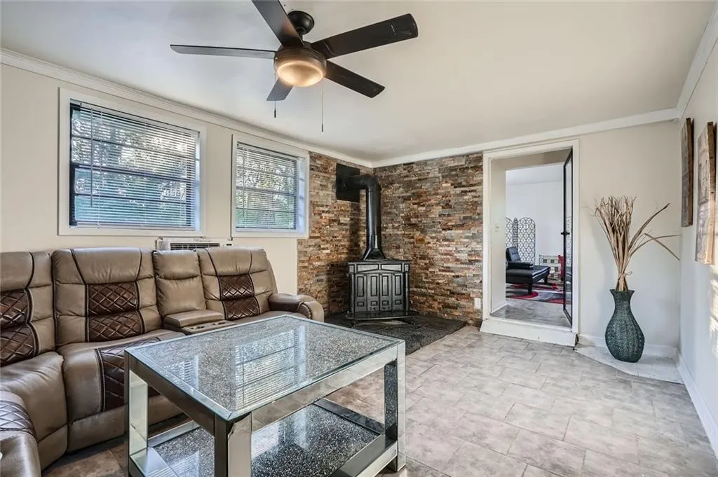 2875 Oldknow Drive Nw, Atlanta, Georgia 30318, 4 Bedrooms Bedrooms, ,2 BathroomsBathrooms,Residential,For Sale,2875 Oldknow Drive Nw,7551599