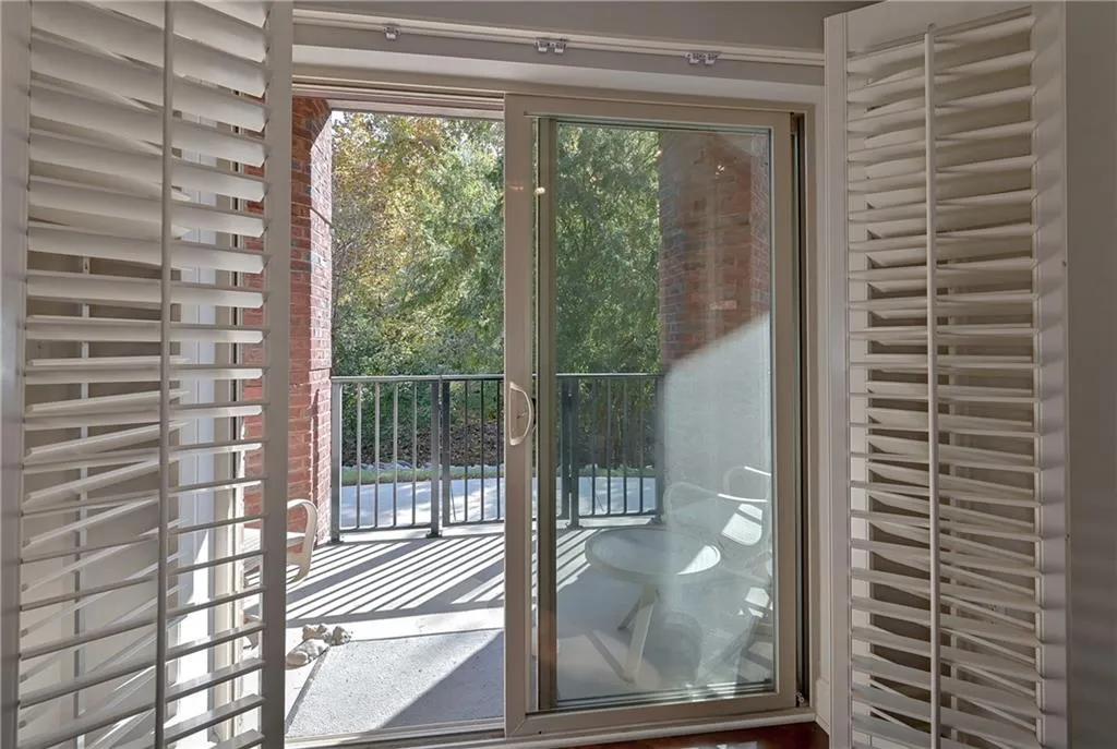 200 River Vista Drive Unit 101, Atlanta, Georgia 30339, 2 Bedrooms Bedrooms, ,2 BathroomsBathrooms,Residential,Sold,200 River Vista Drive Unit 101,6644418