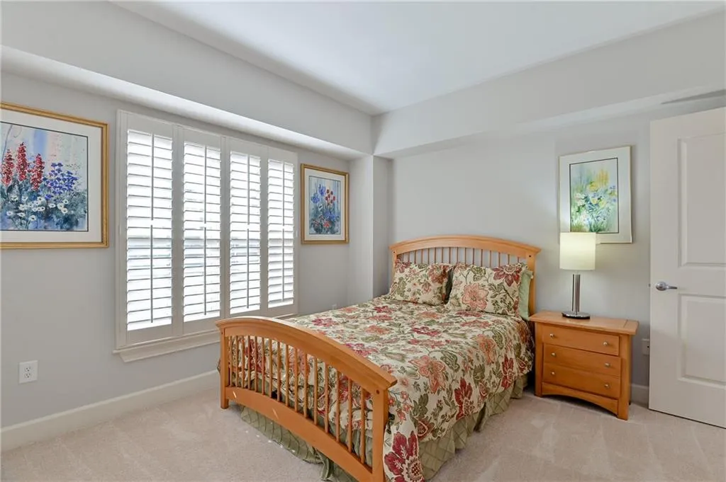 200 River Vista Drive Unit 101, Atlanta, Georgia 30339, 2 Bedrooms Bedrooms, ,2 BathroomsBathrooms,Residential,Sold,200 River Vista Drive Unit 101,6644418