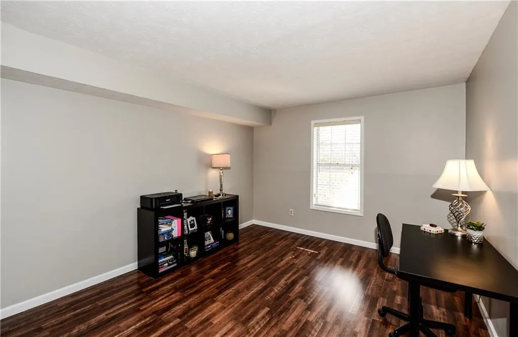 1102 Natchez Trace, Sandy Springs, Georgia 30350, 2 Bedrooms Bedrooms, ,1 BathroomBathrooms,Residential,Sold,1102 Natchez Trace,5799754