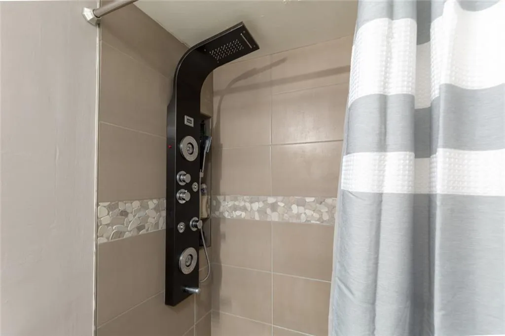 795 Hammond Drive Unit 707, Atlanta, Georgia 30328, 2 Bedrooms Bedrooms, ,2 BathroomsBathrooms,Residential,Sold,795 Hammond Drive Unit 707,6799032