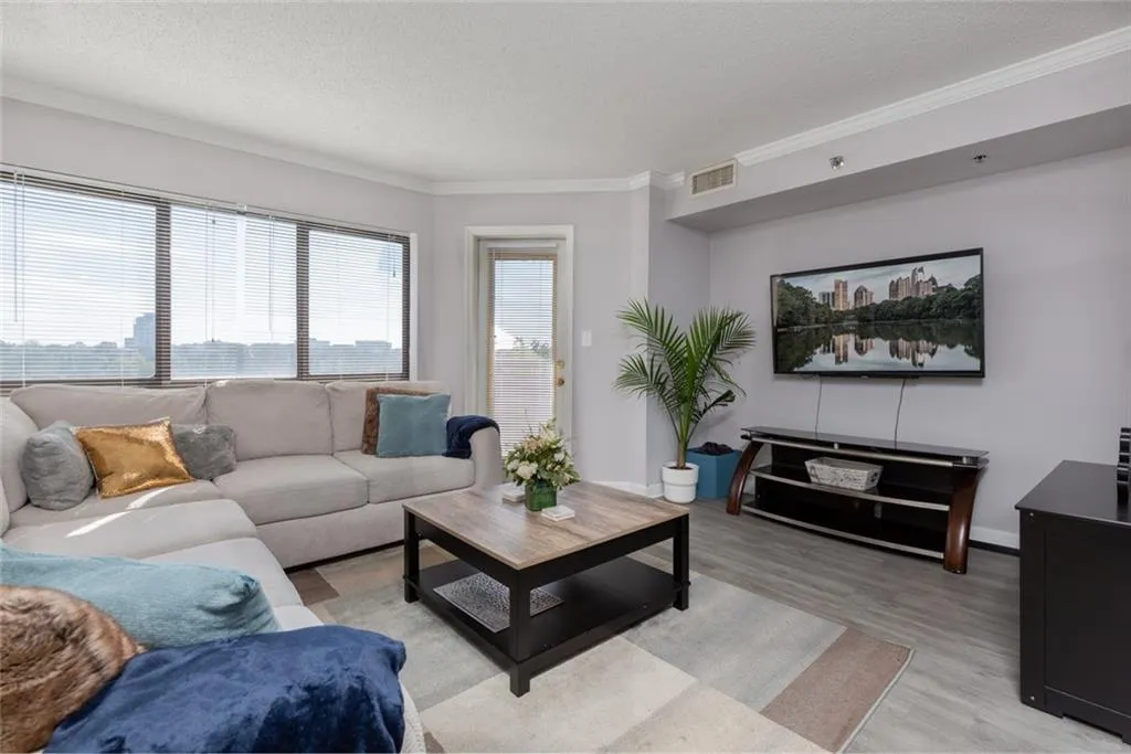 795 Hammond Drive Unit 707, Atlanta, Georgia 30328, 2 Bedrooms Bedrooms, ,2 BathroomsBathrooms,Residential,Sold,795 Hammond Drive Unit 707,6799032