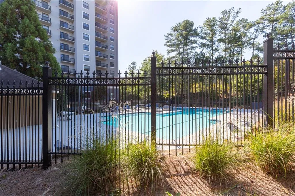 795 Hammond Drive Unit 707, Atlanta, Georgia 30328, 2 Bedrooms Bedrooms, ,2 BathroomsBathrooms,Residential,Sold,795 Hammond Drive Unit 707,6799032