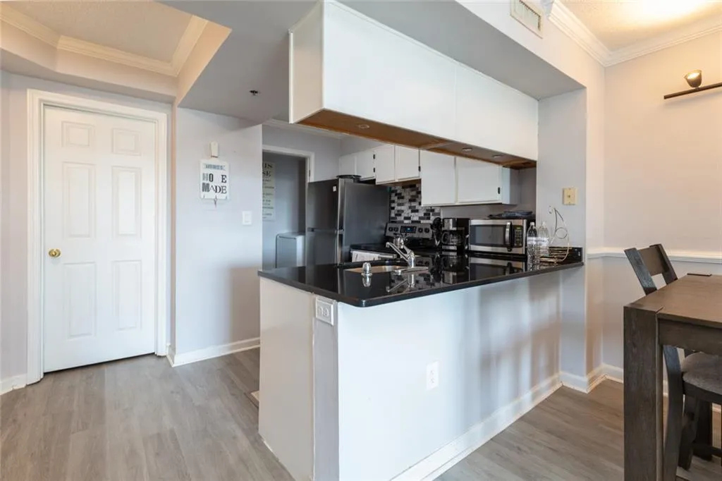 795 Hammond Drive Unit 707, Atlanta, Georgia 30328, 2 Bedrooms Bedrooms, ,2 BathroomsBathrooms,Residential,Sold,795 Hammond Drive Unit 707,6799032
