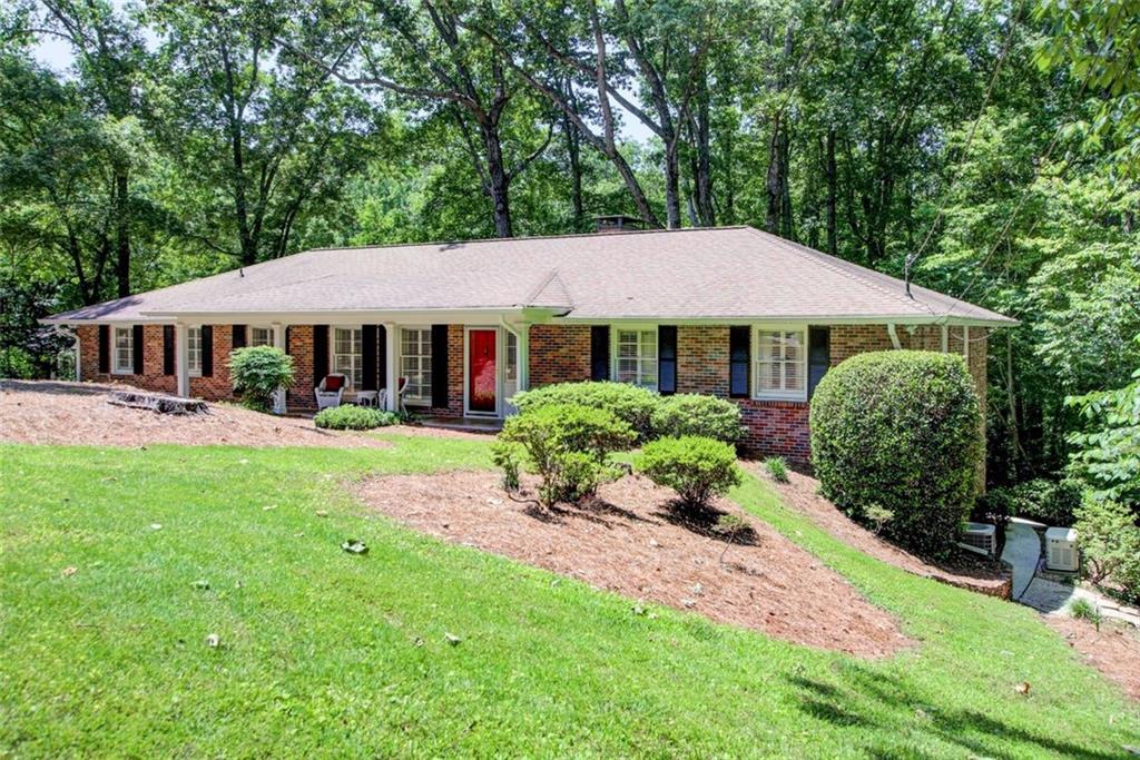 450 Heritage Way, Sandy Springs, Georgia 30328, 3 Bedrooms Bedrooms, ,2 BathroomsBathrooms,Residential,Sold,450 Heritage Way,7270604