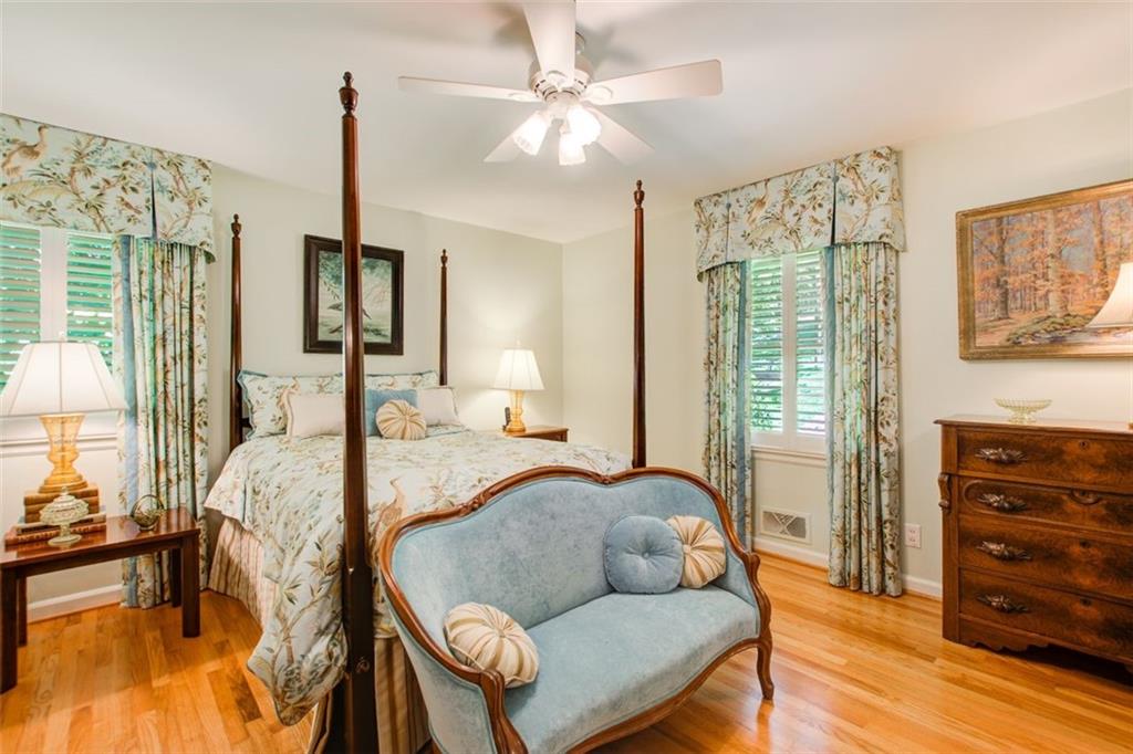 450 Heritage Way, Sandy Springs, Georgia 30328, 3 Bedrooms Bedrooms, ,2 BathroomsBathrooms,Residential,Sold,450 Heritage Way,7270604