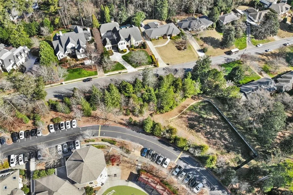 285 Forrest Lake Drive, Sandy Springs, Georgia 30327, 5 Bedrooms Bedrooms, ,7 BathroomsBathrooms,Residential,Sold,285 Forrest Lake Drive,6990235