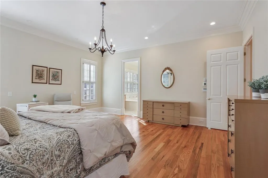 285 Forrest Lake Drive, Sandy Springs, Georgia 30327, 5 Bedrooms Bedrooms, ,7 BathroomsBathrooms,Residential,Sold,285 Forrest Lake Drive,6990235