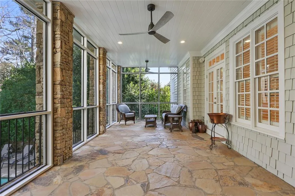 285 Forrest Lake Drive, Sandy Springs, Georgia 30327, 5 Bedrooms Bedrooms, ,7 BathroomsBathrooms,Residential,Sold,285 Forrest Lake Drive,6990235