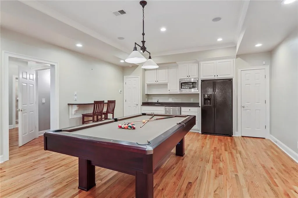 285 Forrest Lake Drive, Sandy Springs, Georgia 30327, 5 Bedrooms Bedrooms, ,7 BathroomsBathrooms,Residential,Sold,285 Forrest Lake Drive,6990235