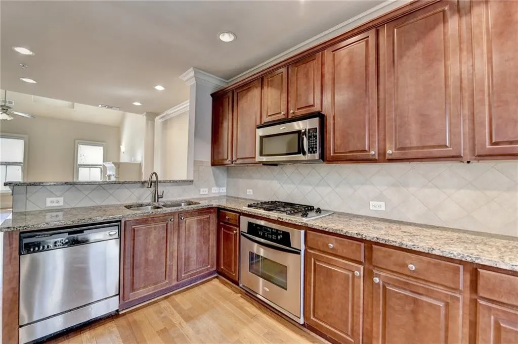 6444 Chariot Street, Atlanta, Georgia 30328, 3 Bedrooms Bedrooms, ,3 BathroomsBathrooms,Residential,Sold,6444 Chariot Street,7536474