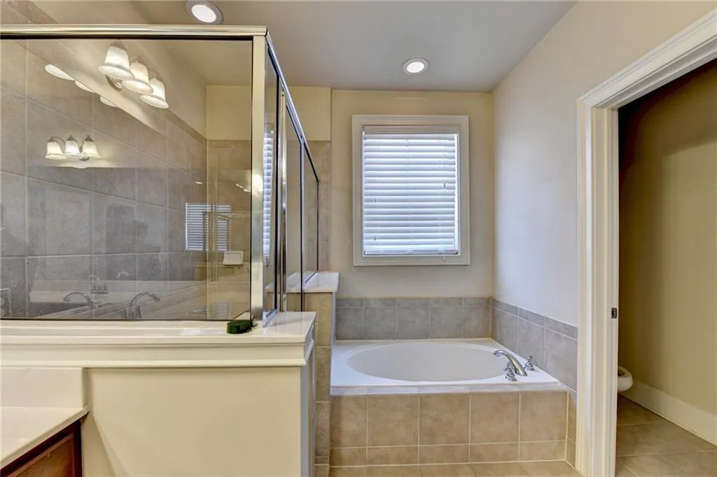 6444 Chariot Street, Atlanta, Georgia 30328, 3 Bedrooms Bedrooms, ,3 BathroomsBathrooms,Residential,Sold,6444 Chariot Street,7536474