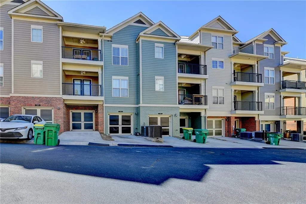 6444 Chariot Street, Atlanta, Georgia 30328, 3 Bedrooms Bedrooms, ,3 BathroomsBathrooms,Residential,Sold,6444 Chariot Street,7536474