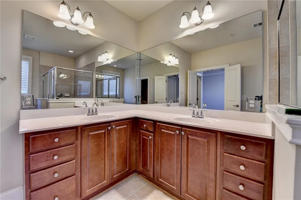 6444 Chariot Street, Atlanta, Georgia 30328, 3 Bedrooms Bedrooms, ,3 BathroomsBathrooms,Residential,Sold,6444 Chariot Street,7536474