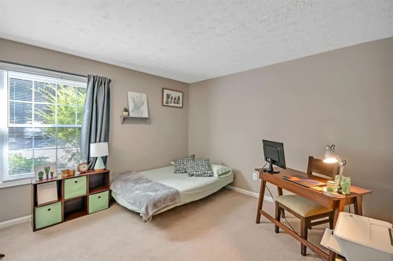 725 Dalrymple Road Unit 8b, Sandy Springs, Georgia 30328, 2 Bedrooms Bedrooms, ,2 BathroomsBathrooms,Residential,Sold,725 Dalrymple Road Unit 8b,6631304