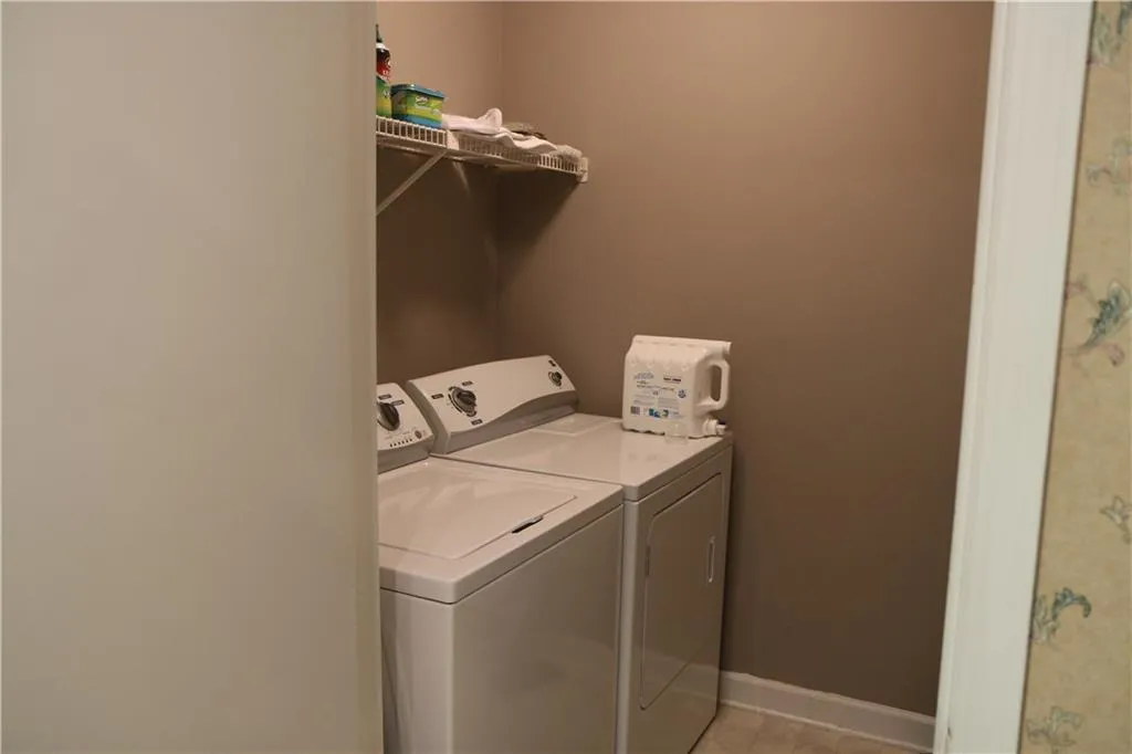 2007 Wingate Way Unit 2207, Atlanta, Georgia 30350, 1 Bedroom Bedrooms, ,1 BathroomBathrooms,Residential,Sold,2007 Wingate Way Unit 2207,5992488