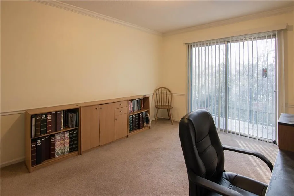 6851 Roswell Road Unit Q-10, Sandy Springs, Georgia 30328, 3 Bedrooms Bedrooms, ,2 BathroomsBathrooms,Residential,Sold,6851 Roswell Road Unit Q-10,5991243