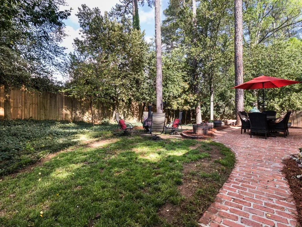 4530 Jolyn Place, Sandy Springs, Georgia 30342, 2 Bedrooms Bedrooms, ,2 BathroomsBathrooms,Residential,Sold,4530 Jolyn Place,5666868