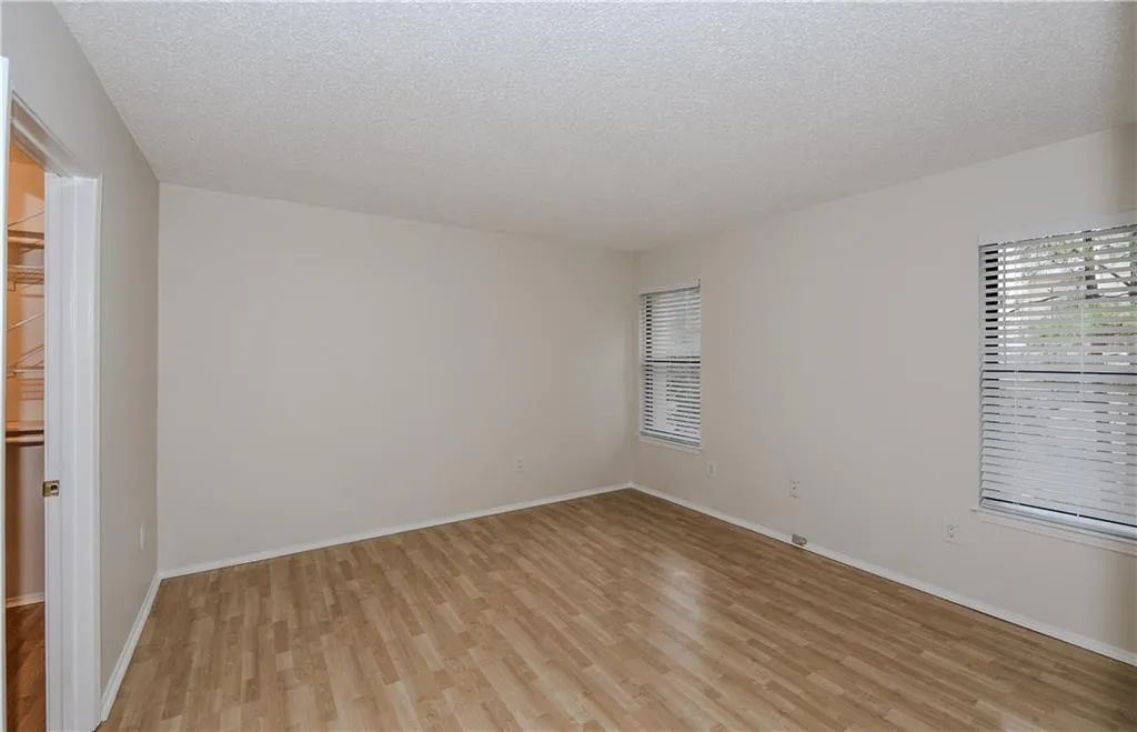 2612 Huntingdon Chase, Sandy Springs, Georgia 30350, 2 Bedrooms Bedrooms, ,1 BathroomBathrooms,Residential,Sold,2612 Huntingdon Chase,5803372