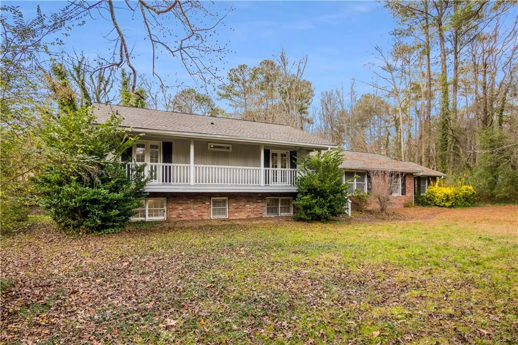 635 Londonberry Road Nw, Sandy Springs, Georgia 30327, 4 Bedrooms Bedrooms, ,3 BathroomsBathrooms,Residential,Sold,635 Londonberry Road Nw,7183628