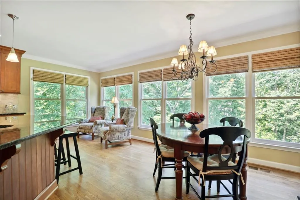 6160 Rivercliffe Drive, Sandy Springs, Georgia 30328, 6 Bedrooms Bedrooms, ,4 BathroomsBathrooms,Residential,Sold,6160 Rivercliffe Drive,7049446