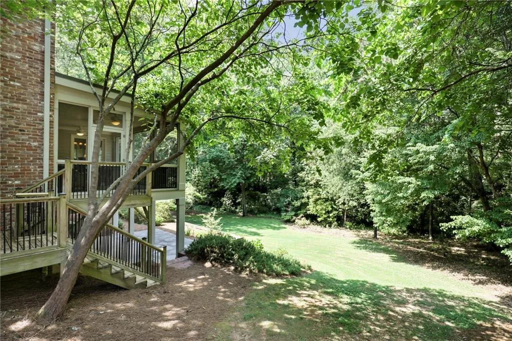 6160 Rivercliffe Drive, Sandy Springs, Georgia 30328, 6 Bedrooms Bedrooms, ,4 BathroomsBathrooms,Residential,Sold,6160 Rivercliffe Drive,7049446